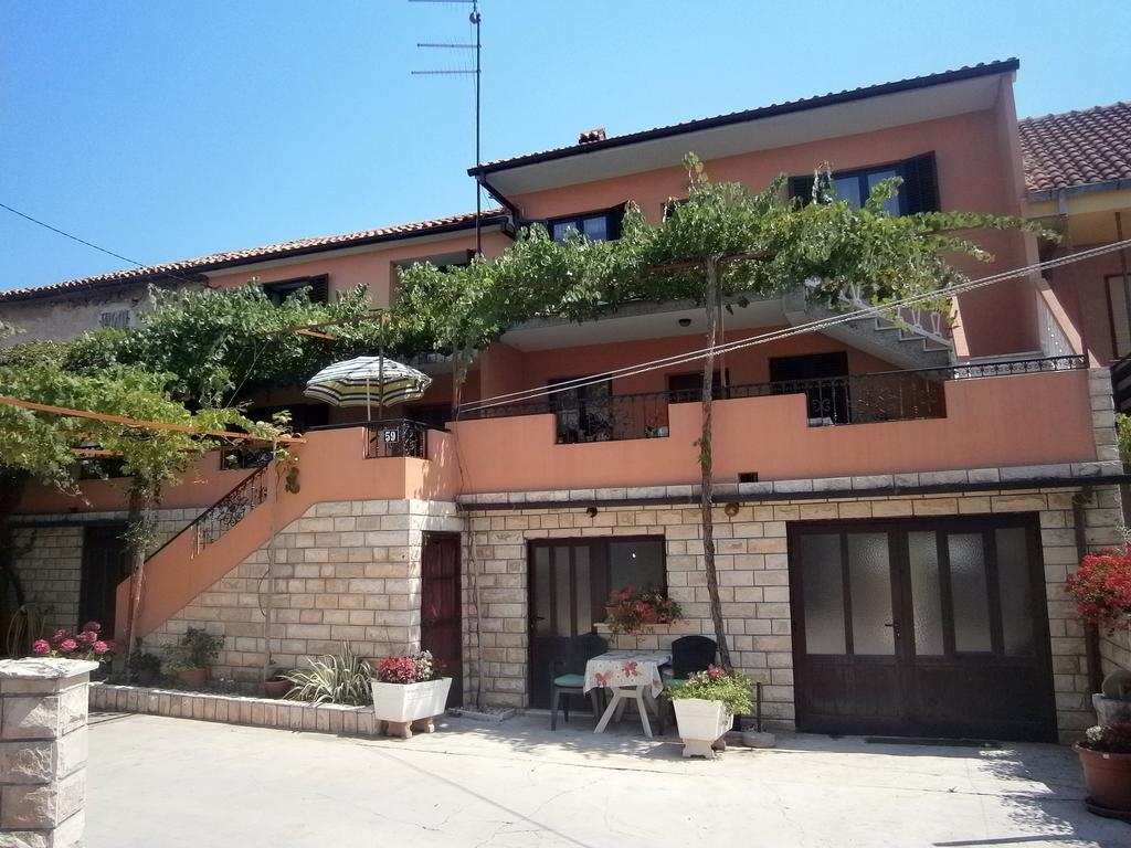 Apartments Luce Kornić Chambre photo